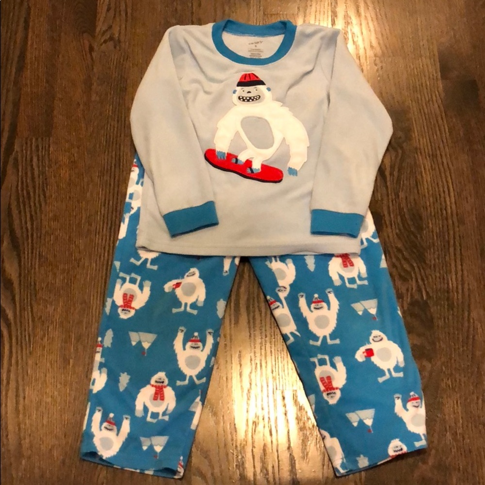 Boys 2 Piece Pajamas Size 5